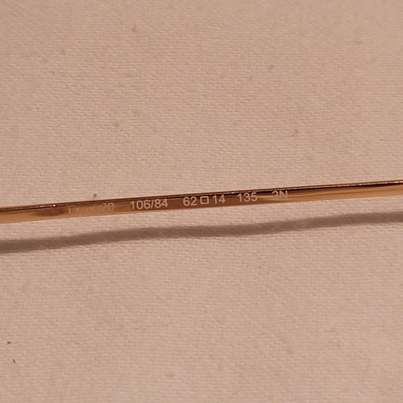 AUTHENTIC TORY BURCH AVIATOR SUNGLASSES - Picture 7 of 10